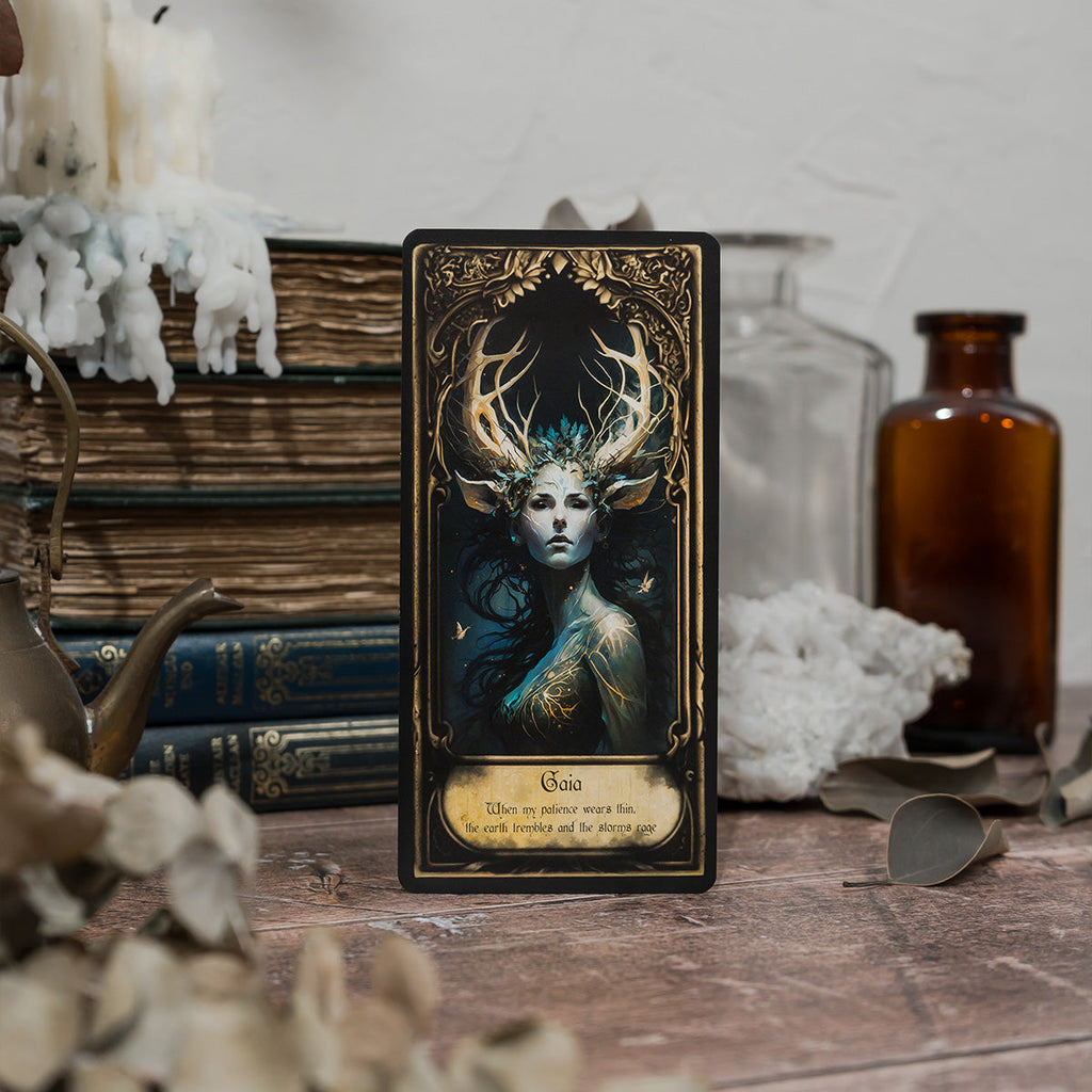 Obsidian Veil Oracle Deck