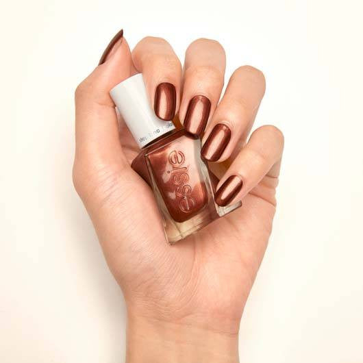 Essie Gel Couture • Sun-Day Style