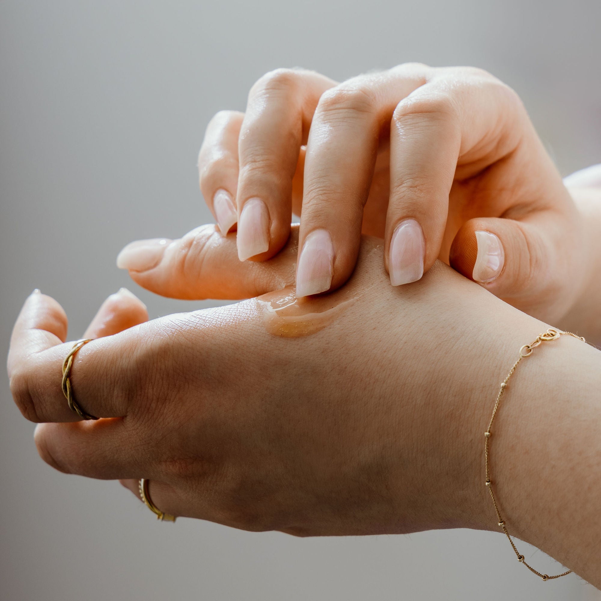 ACQUA Hydrating & Plumping Serum