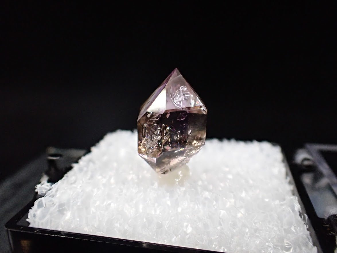 Amethyst Scepter – Goboboseb Mountains, Namibia – Phantom Inclusions – Micro Specimen (16mm)
