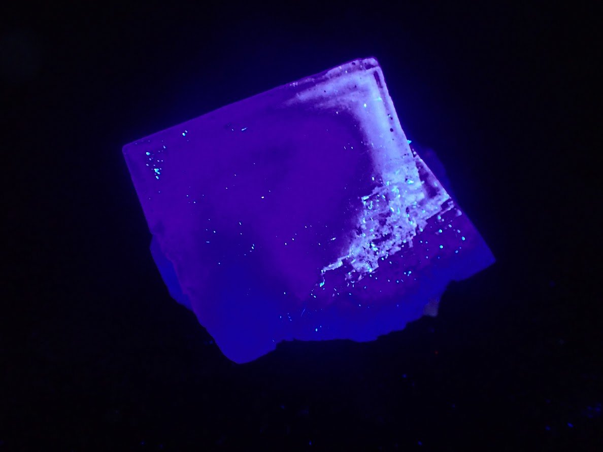Blue Jelly Fluorite with Deep Square Phantom – Yaogangxian Mine (YGX), China