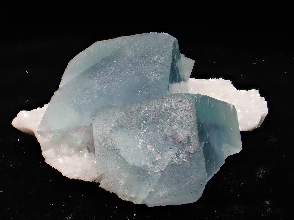 Blue Jelly Fluorite with Phantom Zoning on Quartz – Yaogangxian Mine, China