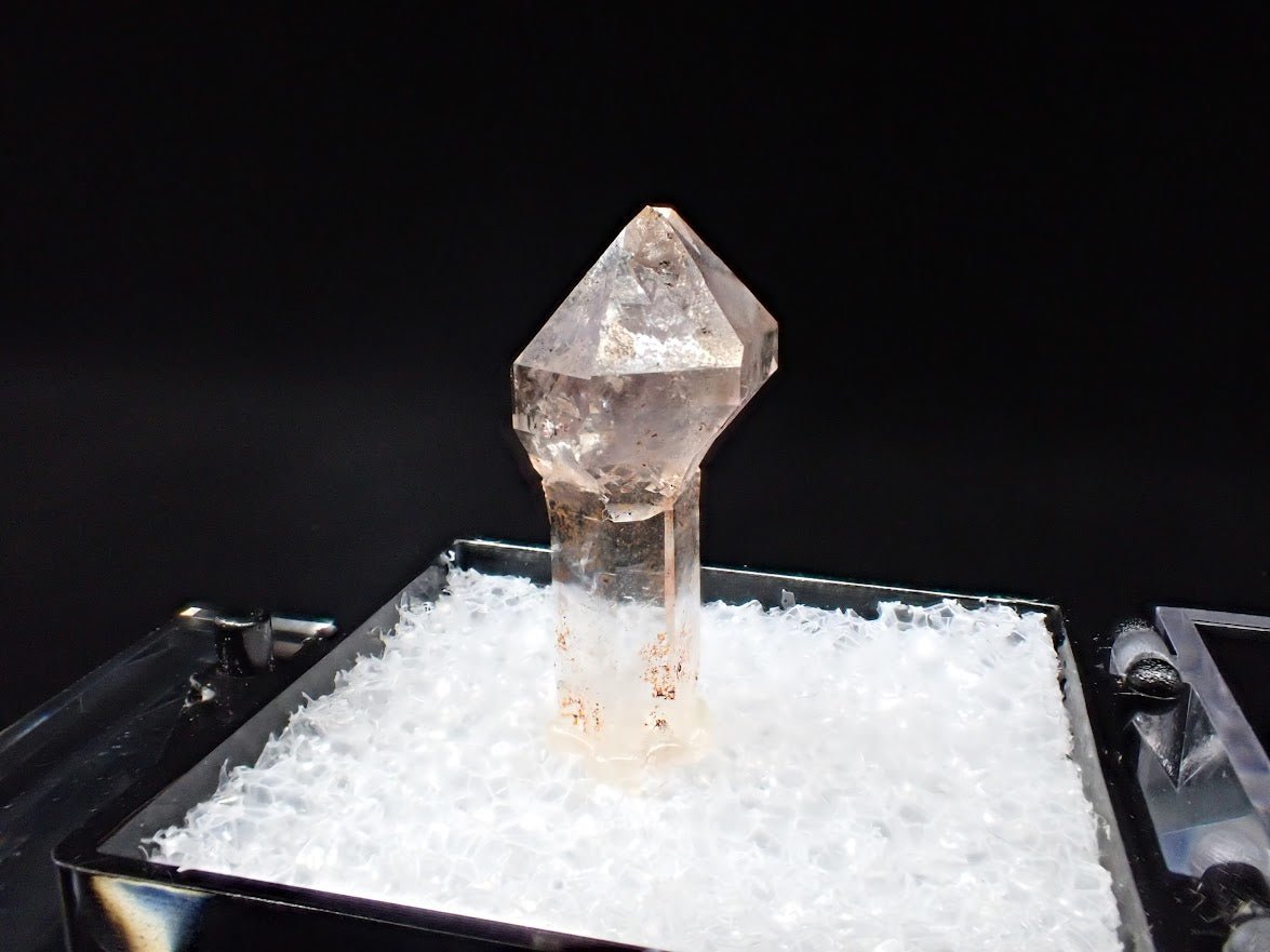 Double-Terminated Amethyst Scepter – Goboboseb Mountains, Namibia – Micro Specimen (21mm)