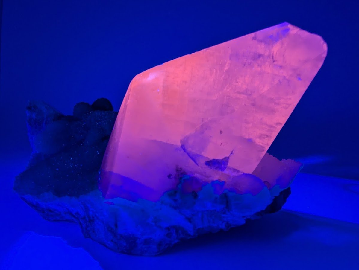 Radiant Dogtooth Calcite with Sugar Sphalerite – Fujian, China