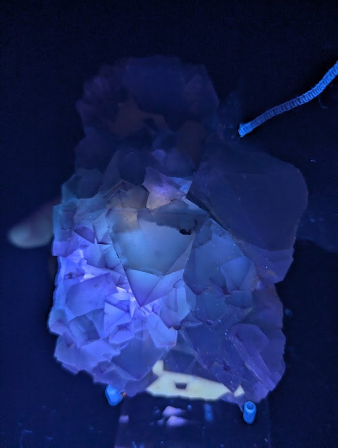 Rare De’an Fluorite Cluster – UV Reactive Green & Purple Crystal from Jiangxi, China