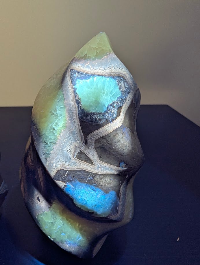 Septarian "Dragon Stone" Nodule Flame Carving – Madagascar