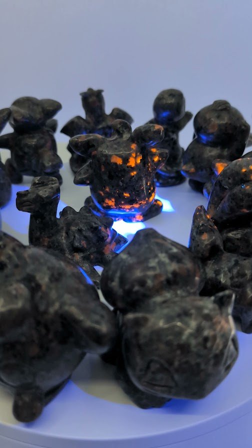 Yooperlite Pokémon‑Inspired Carvings — UV Fluorescent Crystal Figures (2.25–2.75 in, 110–295 g)